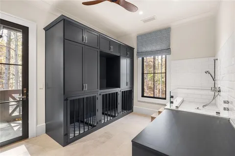 $6,500,000 | 6091 GC Crow Road, Flowery Branch, GA 30542