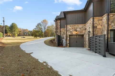 $6,500,000 | 6091 GC Crow Road, Flowery Branch, GA 30542