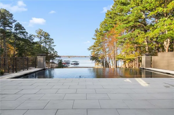 $6,500,000 | 6091 GC Crow Road, Flowery Branch, GA 30542