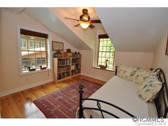 1040 Norton Fork Road Hot Springs, NC 28743 - Photo 11 of 24 Gallery Image 11