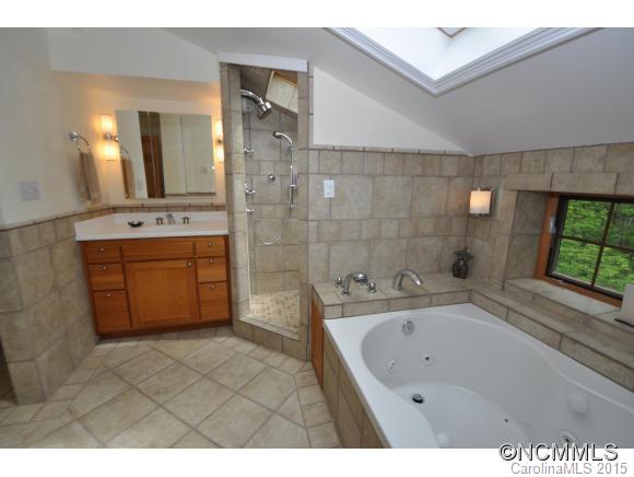 1040 Norton Fork Road Hot Springs, NC 28743 - Photo 12 of 24 Gallery Image 12