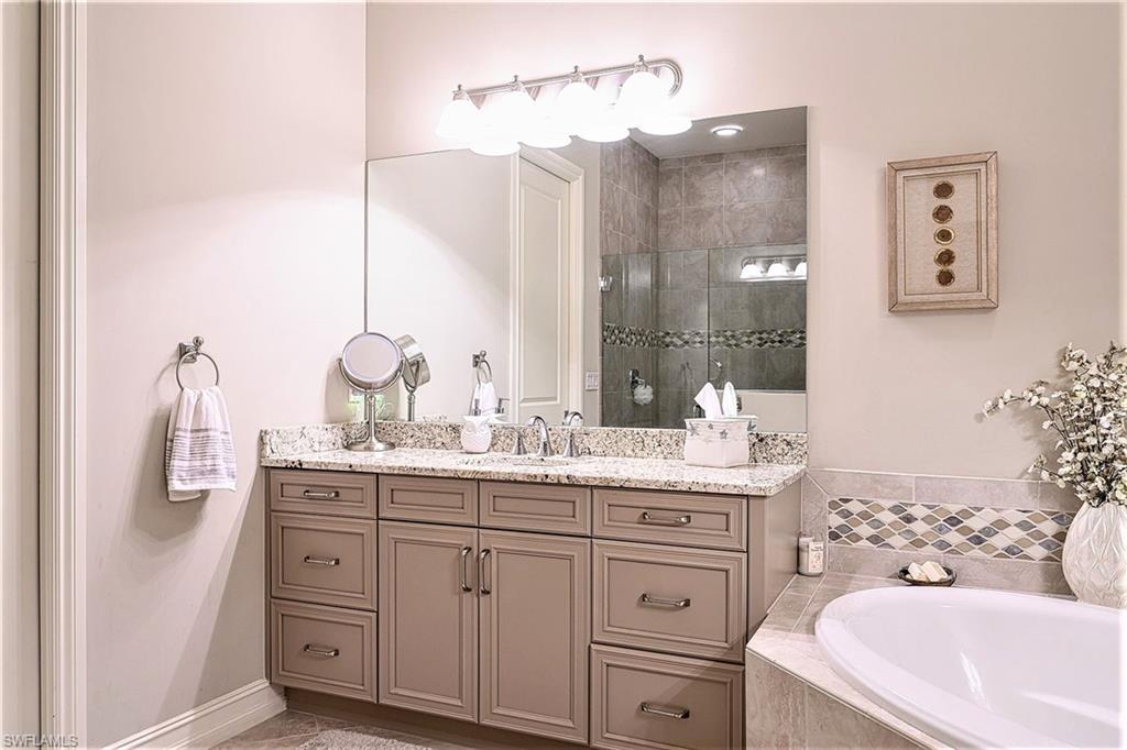 6596 Roma Way Naples, FL 34113 - Photo 12 of 34 Gallery Image 12