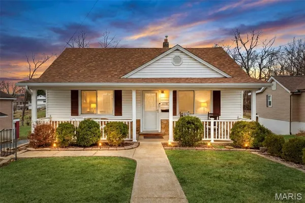 $199,900 | 2233 Hood Avenue, Overland, MO 63114