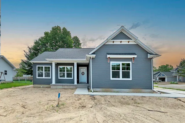 $348,000 | 11968 Greenbriar Drive, Jerome, MI 49249