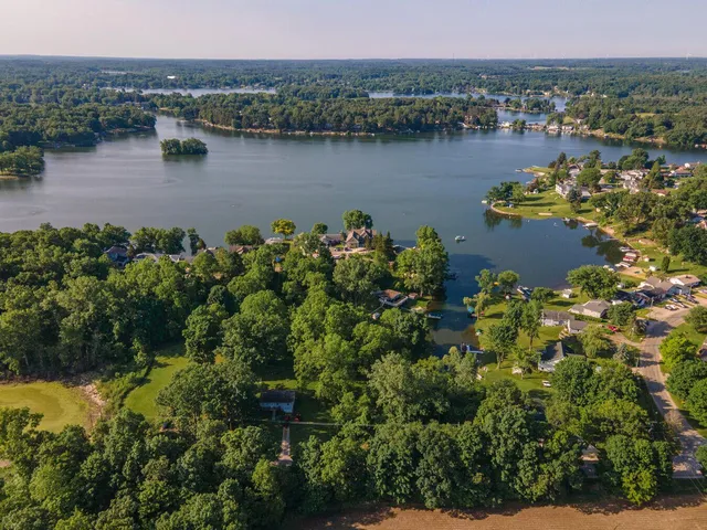 $348,000 | 11968 Greenbriar Drive, Jerome, MI 49249