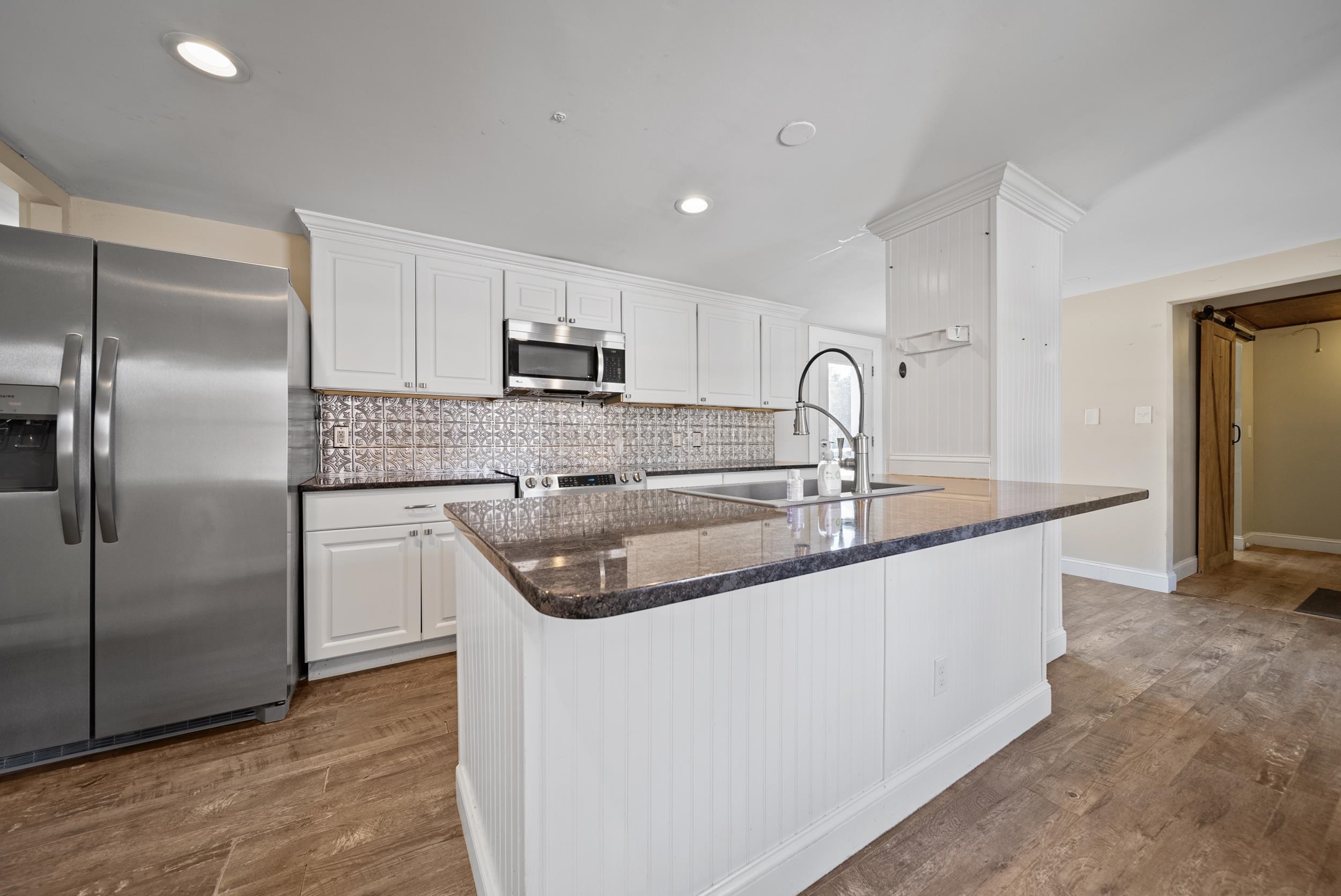 24 Jeremiah Lane Rochester, NH 03867 - Photo 5 of 38