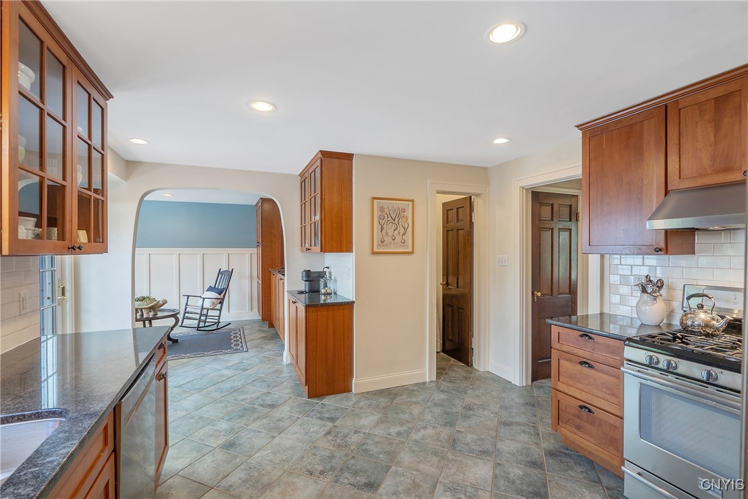 310 Breakspear Road Geddes, NY 13219 - Photo 7 of 14