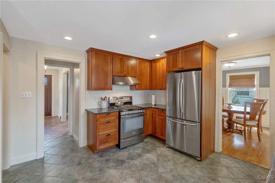 310 Breakspear Road Geddes, NY 13219 - Photo 8 of 14