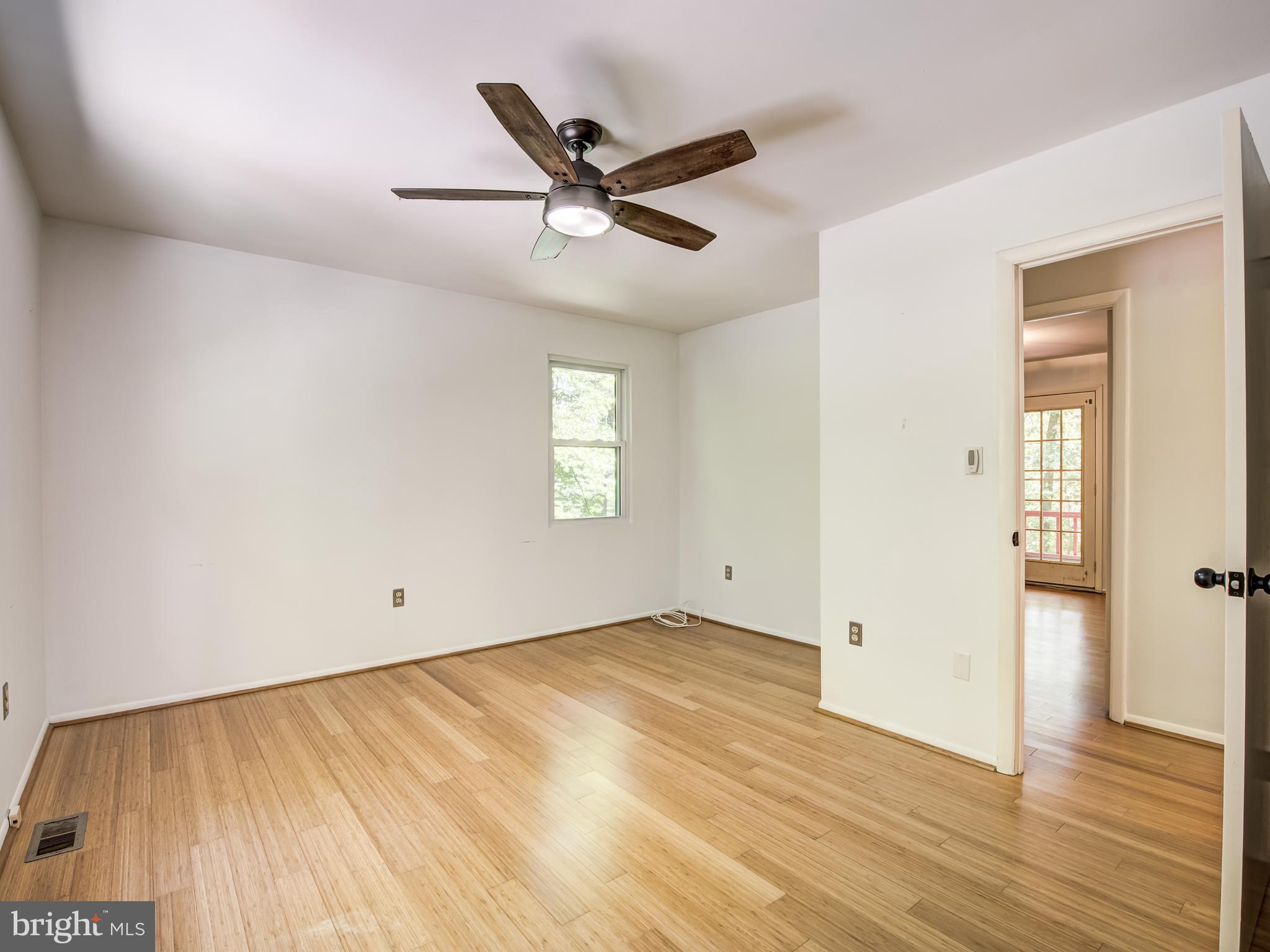 3330 Holland Cliffs Road Huntingtown, MD 20639 - Photo 16 of 64 Primary Br, w/ceiling fan, bamboo flooring