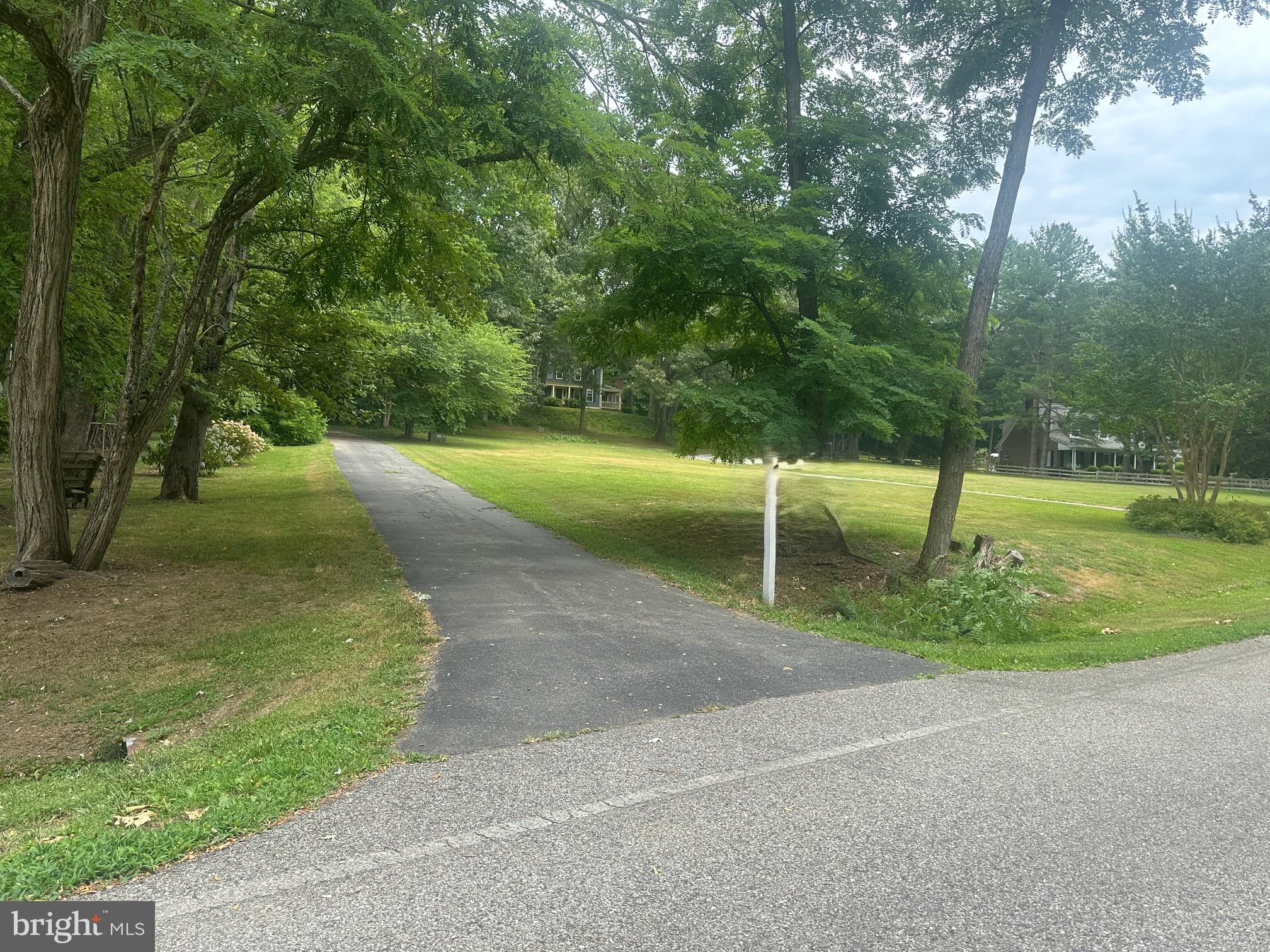 3330 Holland Cliffs Road Huntingtown, MD 20639 - Photo 51 of 64 Hidden Gem up private drive to garage and house