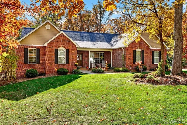 $675,000 | 47 Schaper Oaks Court, Foristell, MO 63348