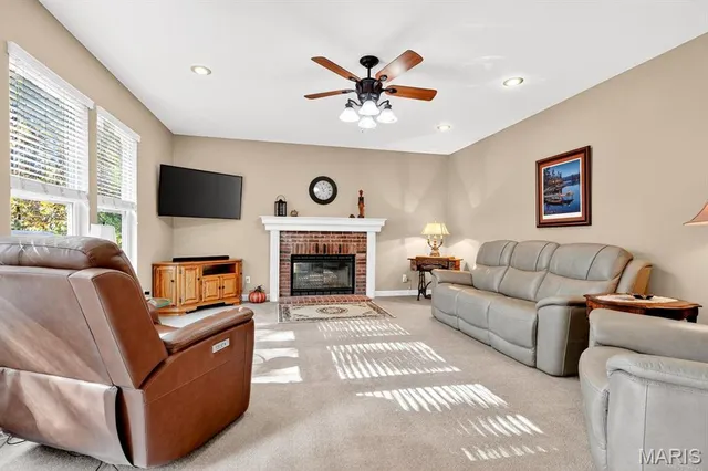 $675,000 | 47 Schaper Oaks Court, Foristell, MO 63348