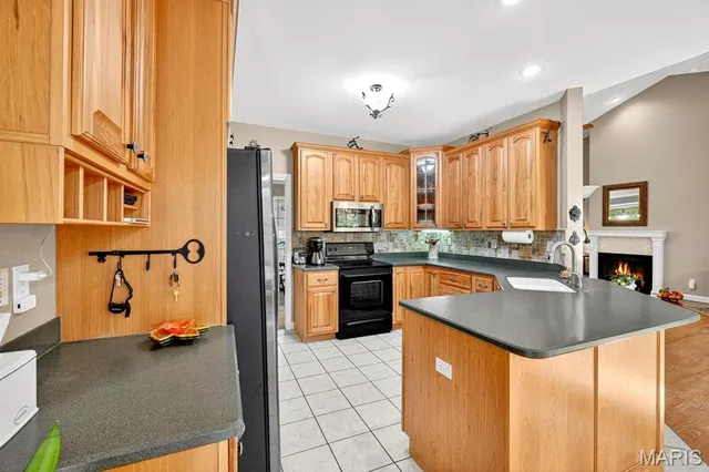 $675,000 | 47 Schaper Oaks Court, Foristell, MO 63348