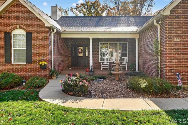 $675,000 | 47 Schaper Oaks Court, Foristell, MO 63348