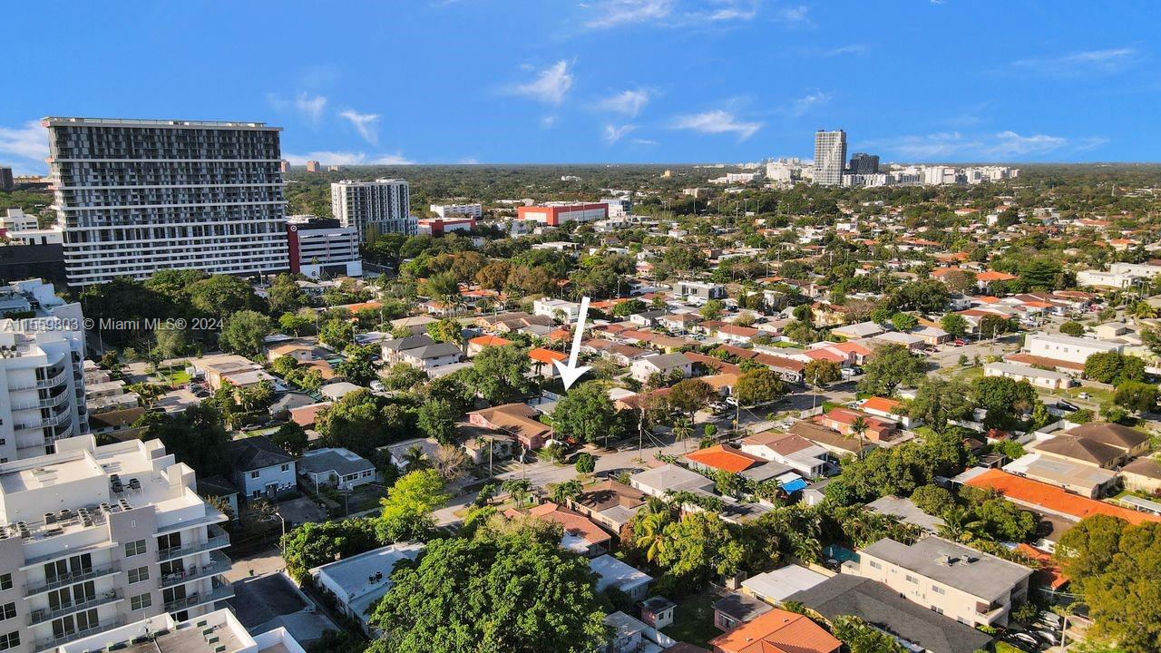 2800 Southwest 26th Street Miami, FL 33133 - Photo 37 of 72 a view of a city