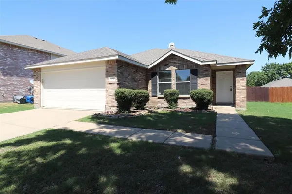 $1,980 | 608 Claiborn Lane, Wylie, TX 75098