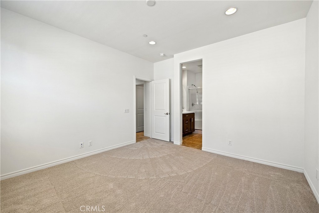 11722 Lakeland Road Norwalk, CA 90650 - Photo 13 of 19