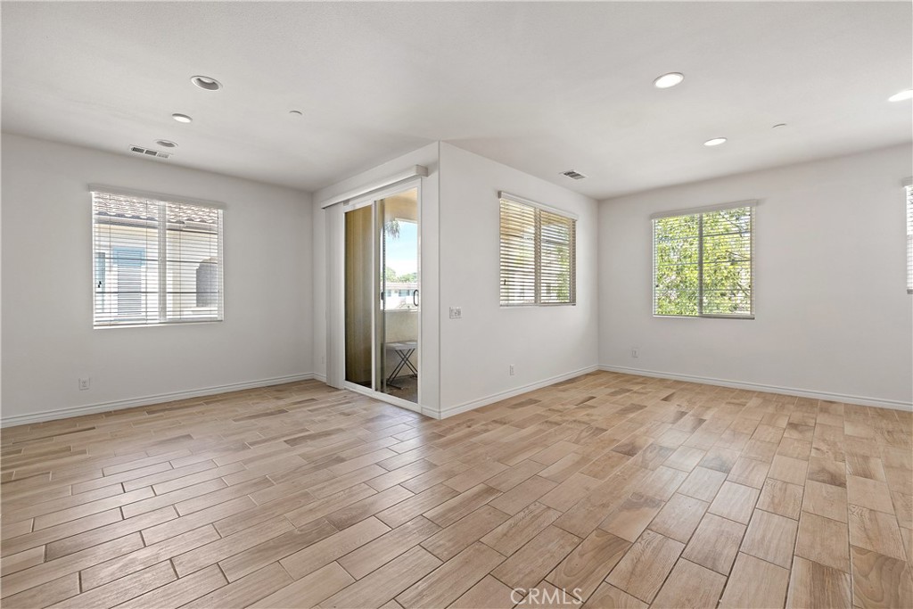 11722 Lakeland Road Norwalk, CA 90650 - Photo 5 of 19