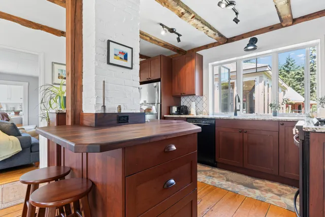 $775,000 | 1020 Hendricks Hill Road, Southport, ME 04576