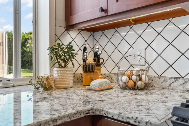 $775,000 | 1020 Hendricks Hill Road, Southport, ME 04576