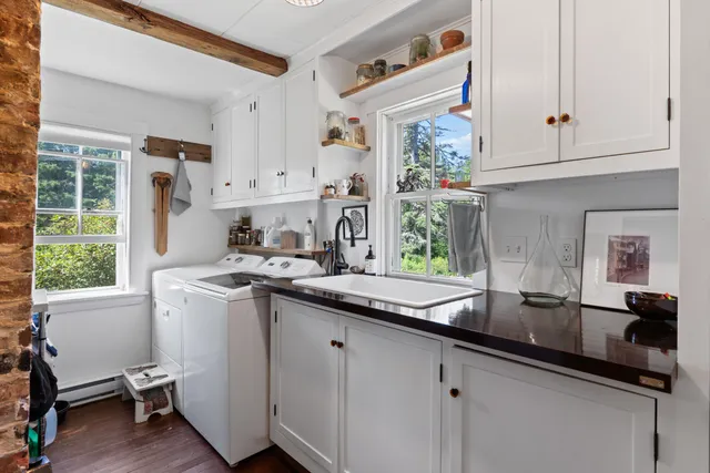 $775,000 | 1020 Hendricks Hill Road, Southport, ME 04576