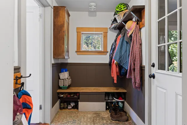 $775,000 | 1020 Hendricks Hill Road, Southport, ME 04576