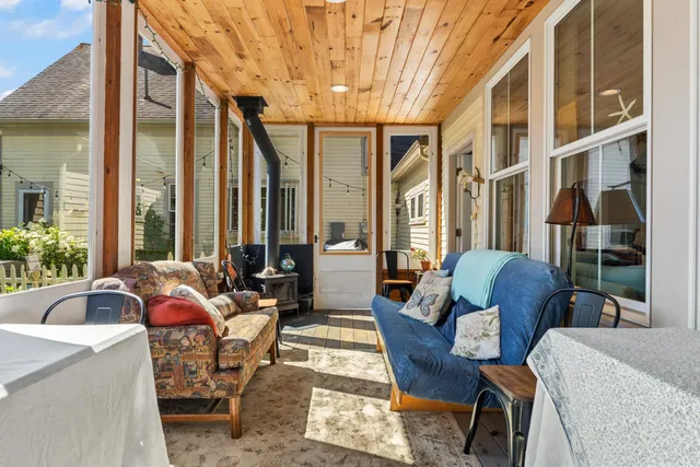 $775,000 | 1020 Hendricks Hill Road, Southport, ME 04576