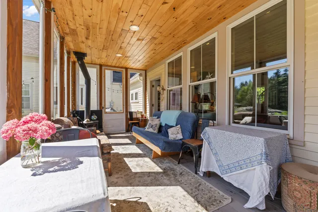 $775,000 | 1020 Hendricks Hill Road, Southport, ME 04576