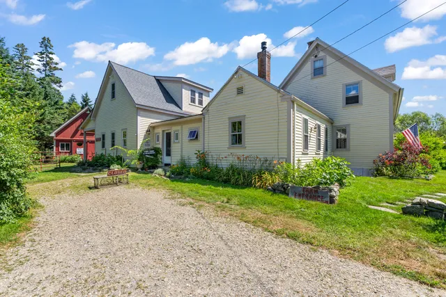 $775,000 | 1020 Hendricks Hill Road, Southport, ME 04576