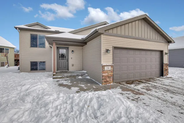 $299,900 | 216 Victory Loop, Sartell, MN 56377