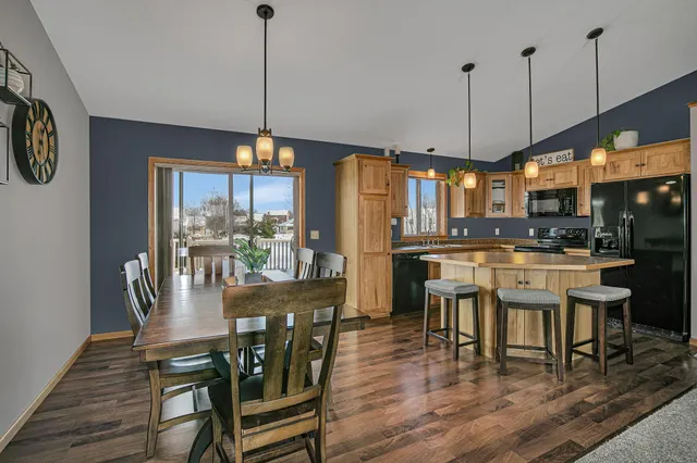 $299,900 | 216 Victory Loop, Sartell, MN 56377