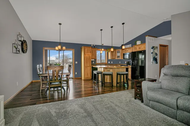 $299,900 | 216 Victory Loop, Sartell, MN 56377