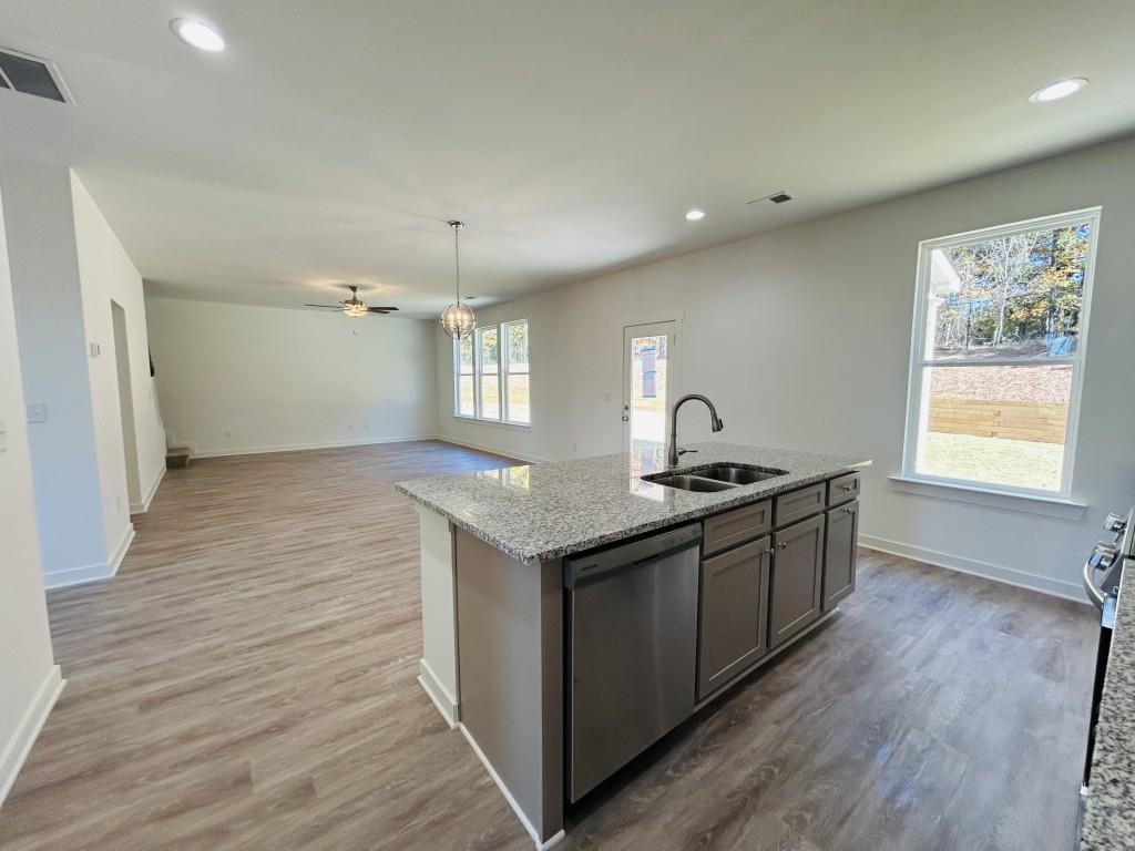 173 Annie Lane Statham, GA 30666 - Photo 5 of 41