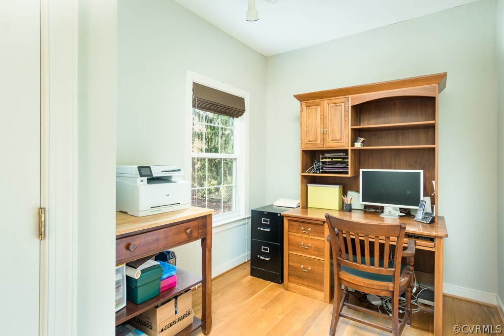12620 Singer Road Midlothian, VA 23112 - Photo 12 of 28 a view of a workspace with furniture