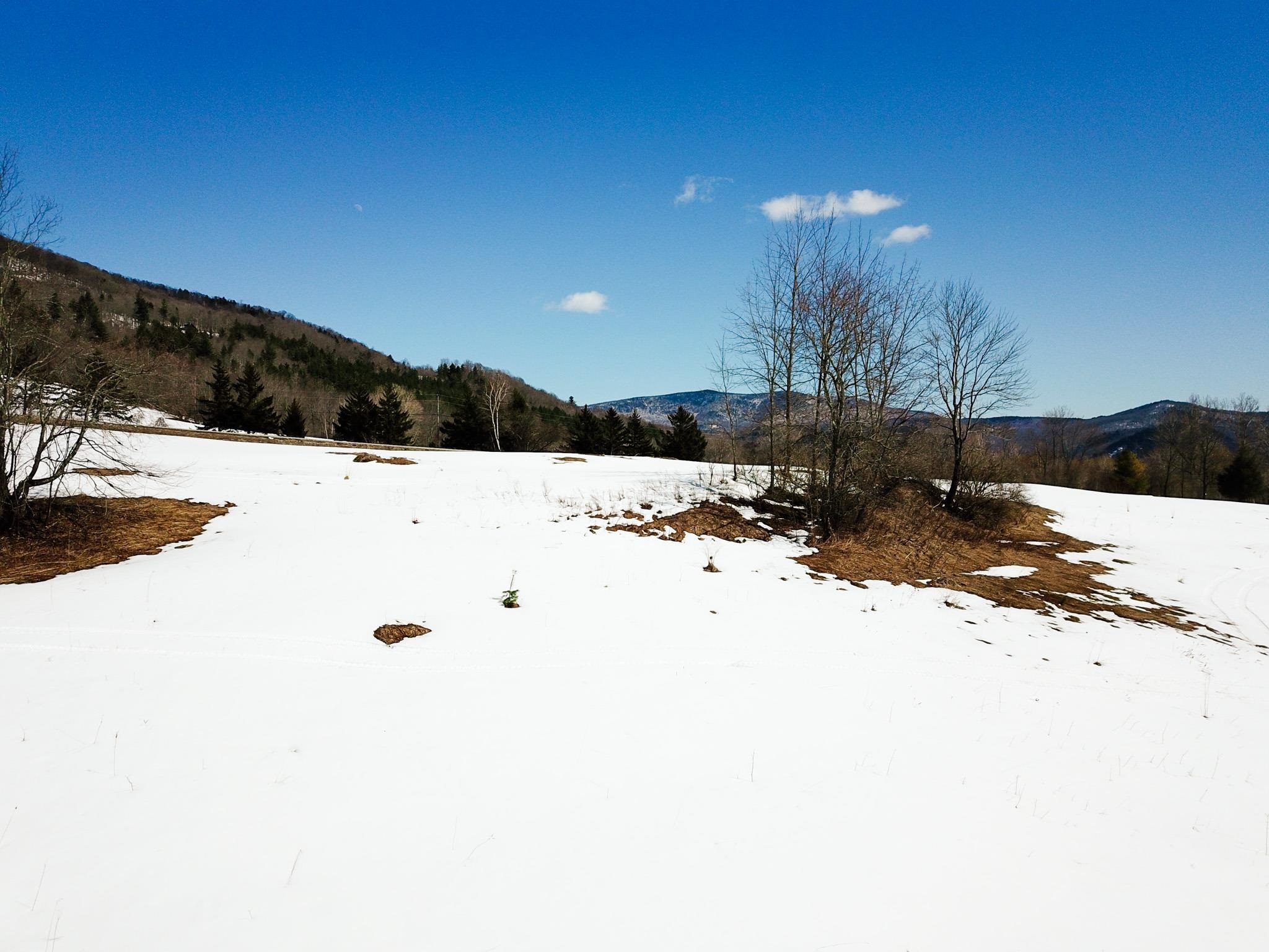 366 Access Road, Unit 1 Rochester, VT 05767 - Photo 5 of 40