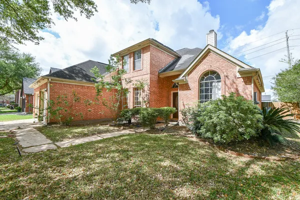 $2,200 | 4306 West Thunderwood Circle, Fresno, TX 77545
