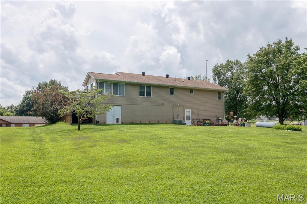 21655 Westview Road Carlyle, IL 62231 - Photo 54 of 56