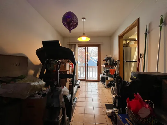 $1,800 | 509 East Lake Avenue, Unit B, Round Lake Beach, IL 60073