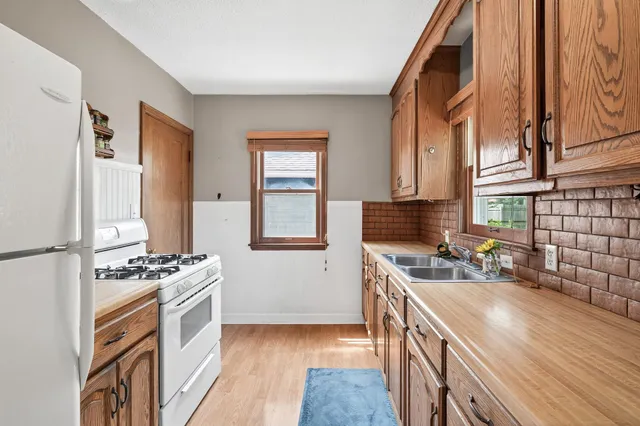 $319,000 | 130 17th Avenue South, Hopkins, MN 55343