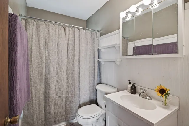 $319,000 | 130 17th Avenue South, Hopkins, MN 55343