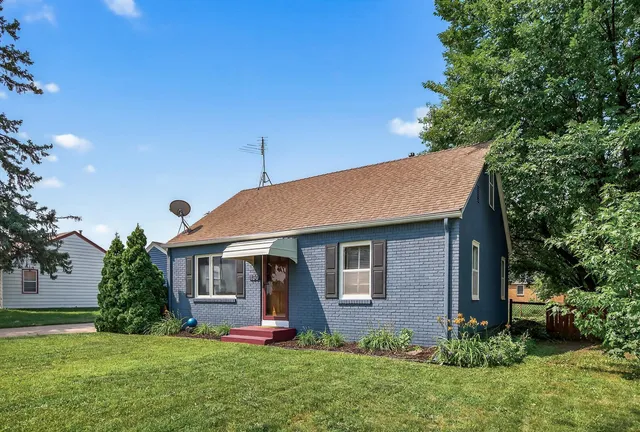 $319,000 | 130 17th Avenue South, Hopkins, MN 55343