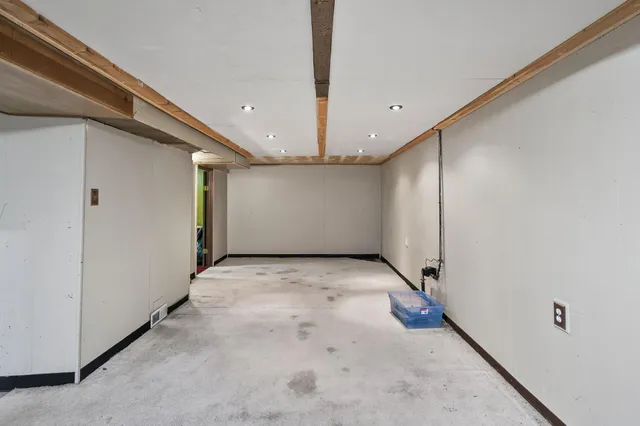 $319,000 | 130 17th Avenue South, Hopkins, MN 55343