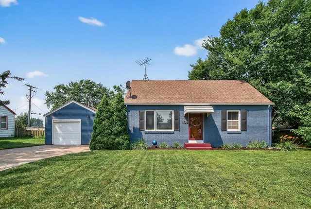 $319,000 | 130 17th Avenue South, Hopkins, MN 55343