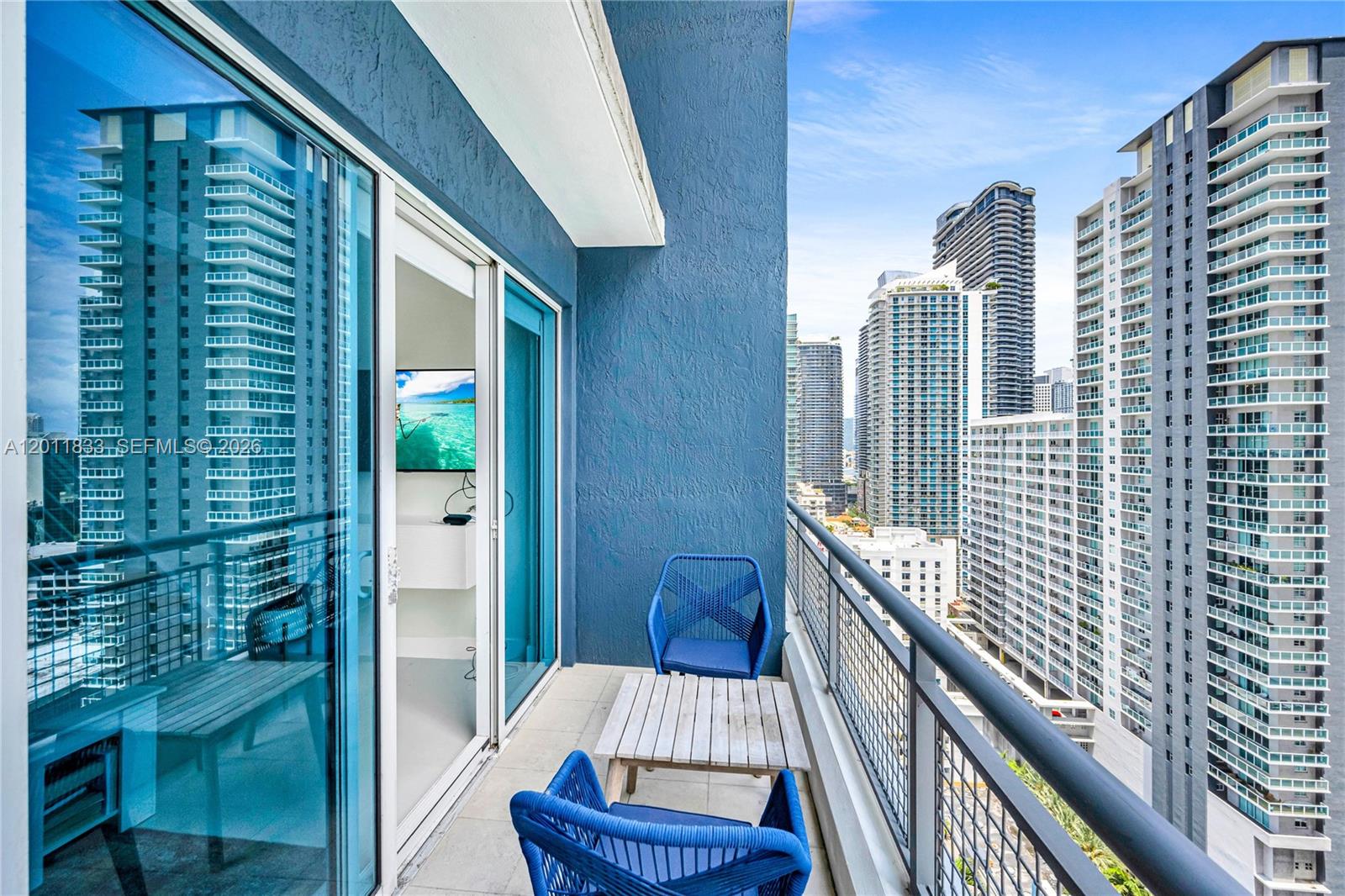 60 Southwest 13th Street, Unit 2014 Miami, FL 33130 - Photo 15 of 36