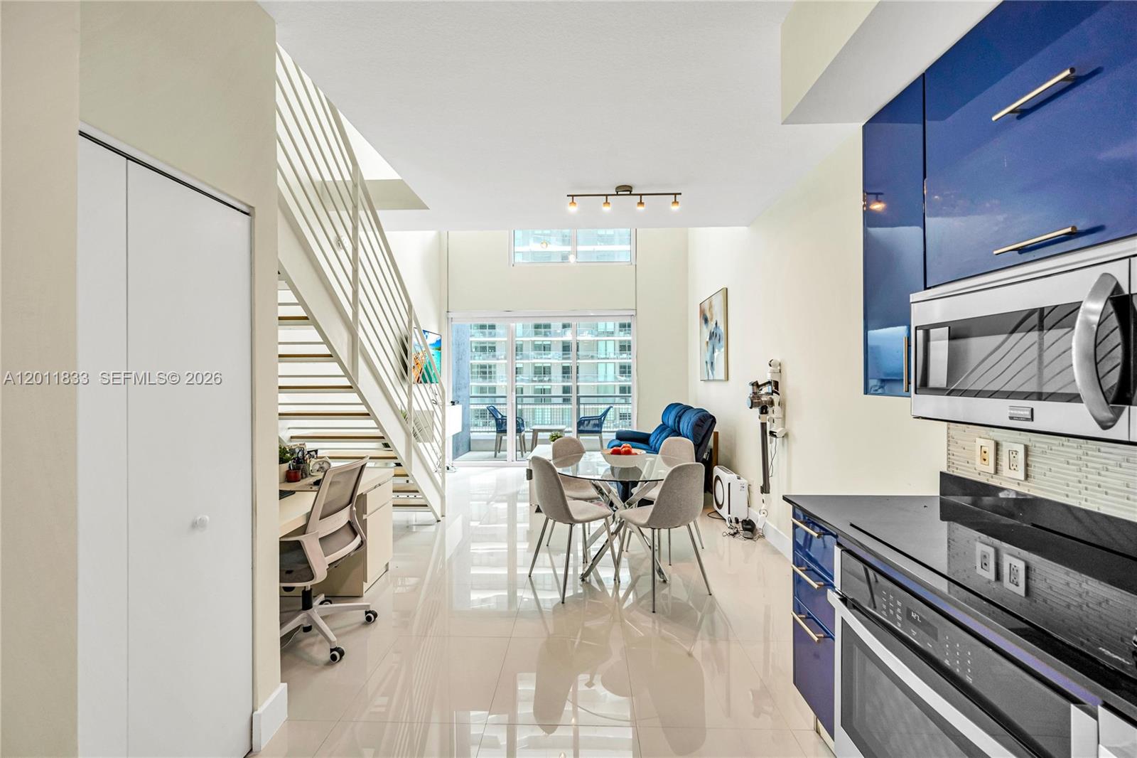 60 Southwest 13th Street, Unit 2014 Miami, FL 33130 - Photo 4 of 36