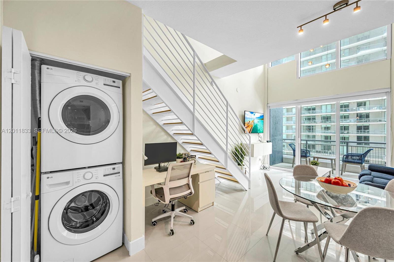 60 Southwest 13th Street, Unit 2014 Miami, FL 33130 - Photo 10 of 36