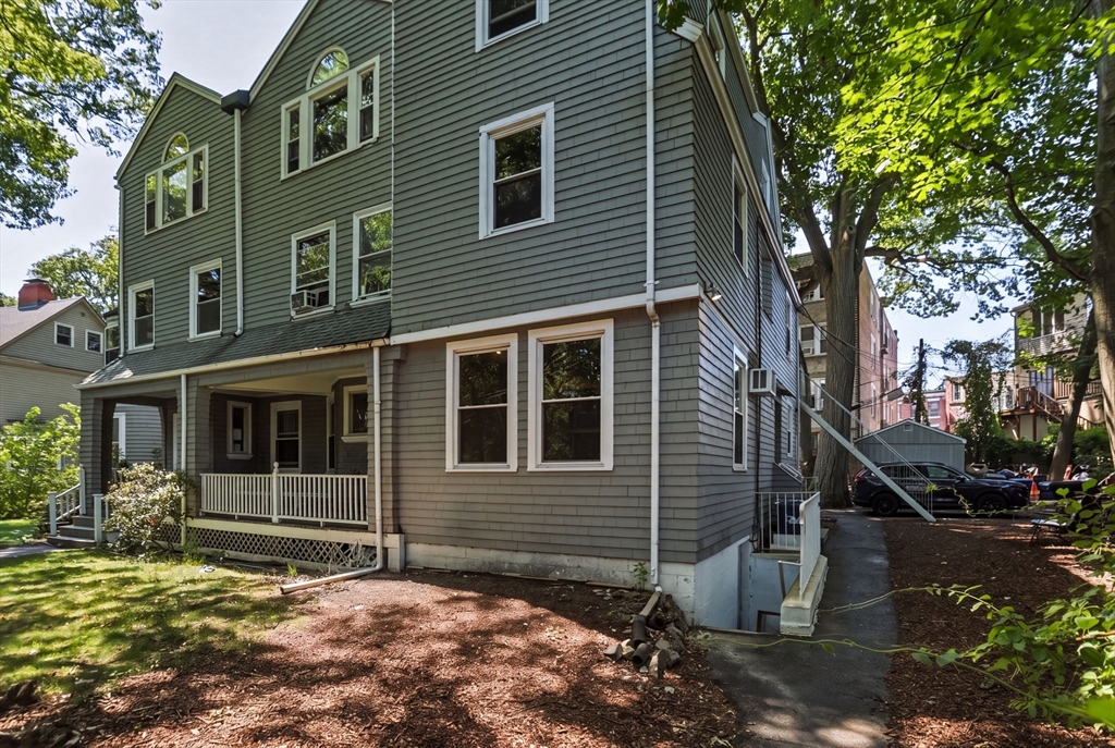 127 Kilsyth Road, Unit 3 Boston, MA 02135 - Photo 23 of 28
