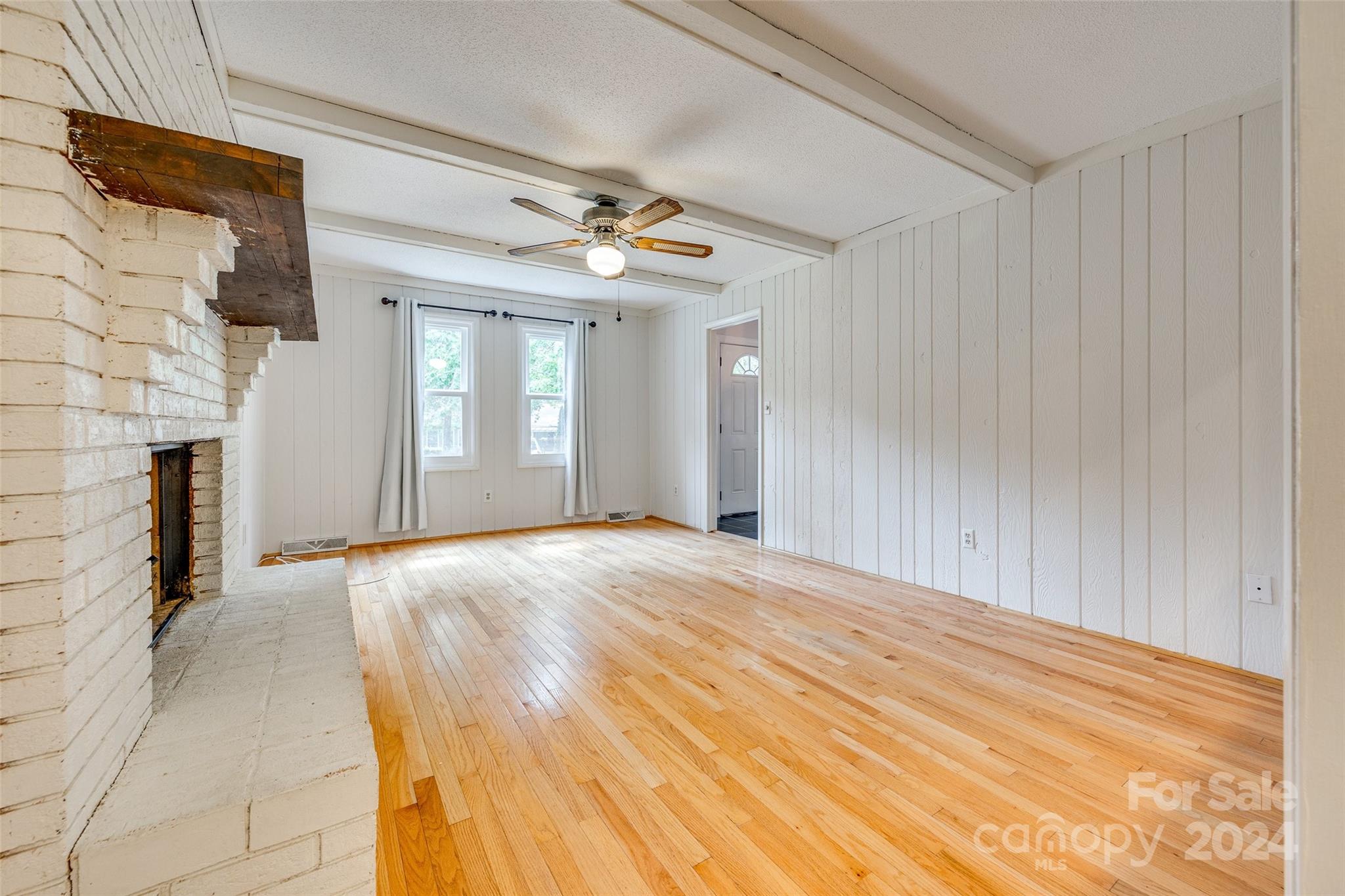 9034 Windjammer Drive Tega Cay, SC 29708 - Photo 8 of 40 Gallery Image 8