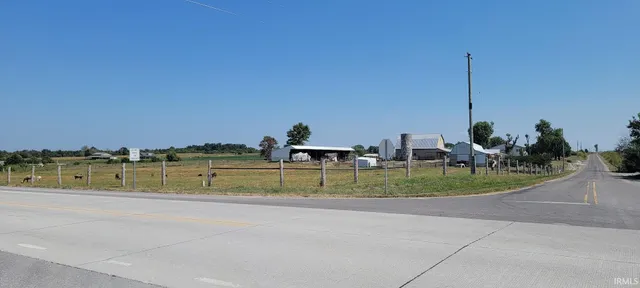 $500,000 | 3154 North 900th Street East, Montgomery, IN 47558