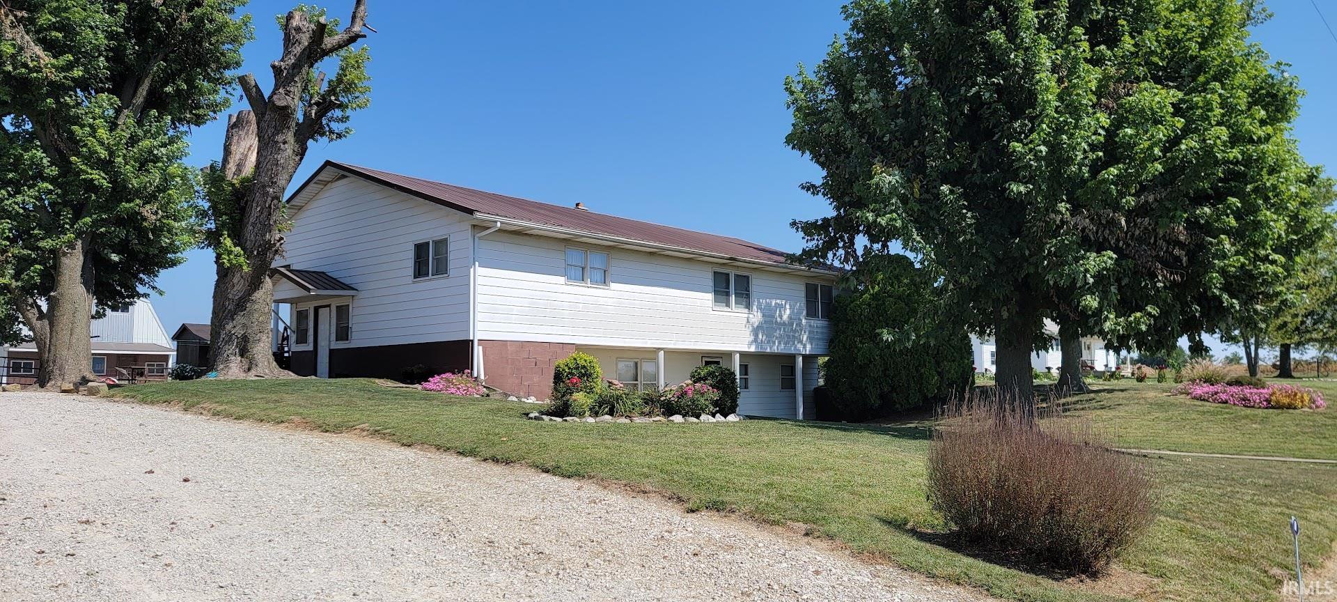 3154 North 900th Street East Montgomery, IN 47558 - Photo 2 of 18